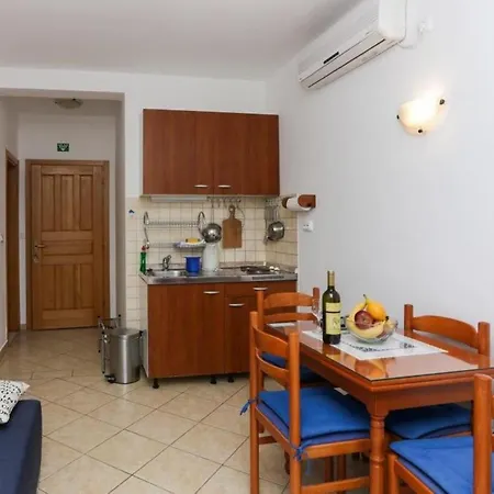 K-apartments - One Bedroom With Balcony And Sea View - A1